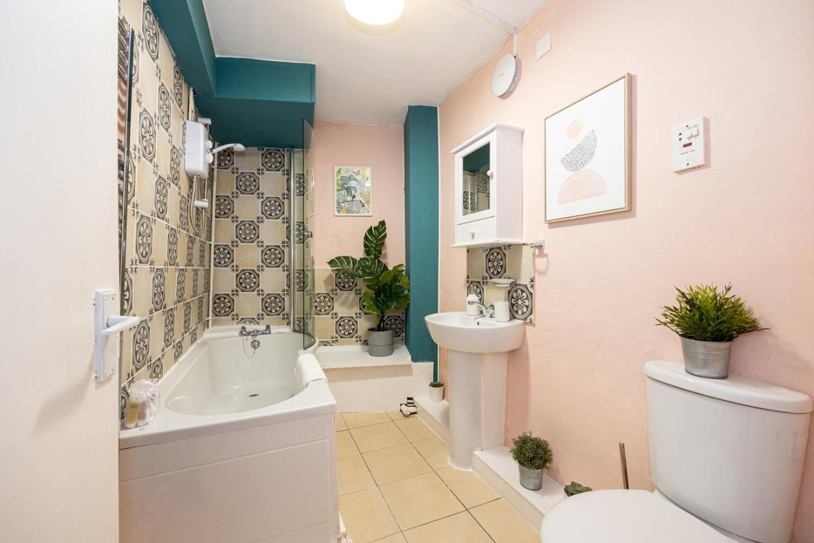 Ferienwohnung Guestready - Charming Haven In Knowledge Quarter Liverpool Exterior foto